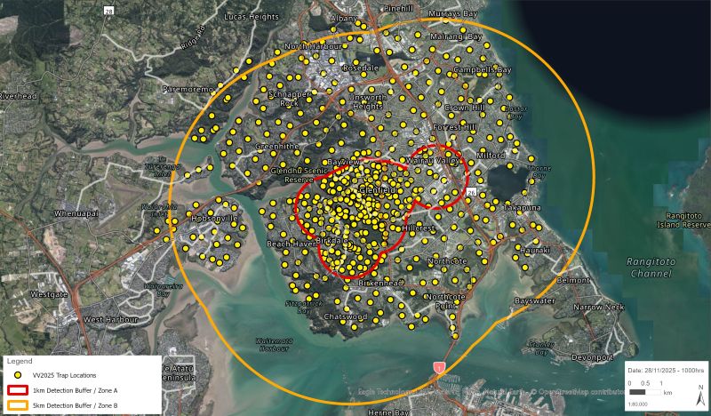 Auckland map with dense network of traps marked by yellow dots. Zone A centers around Glenfield and Birkdale.